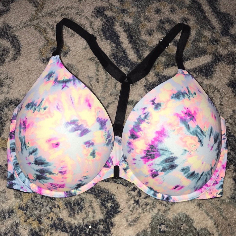 Pink Victoria’s Secret bra